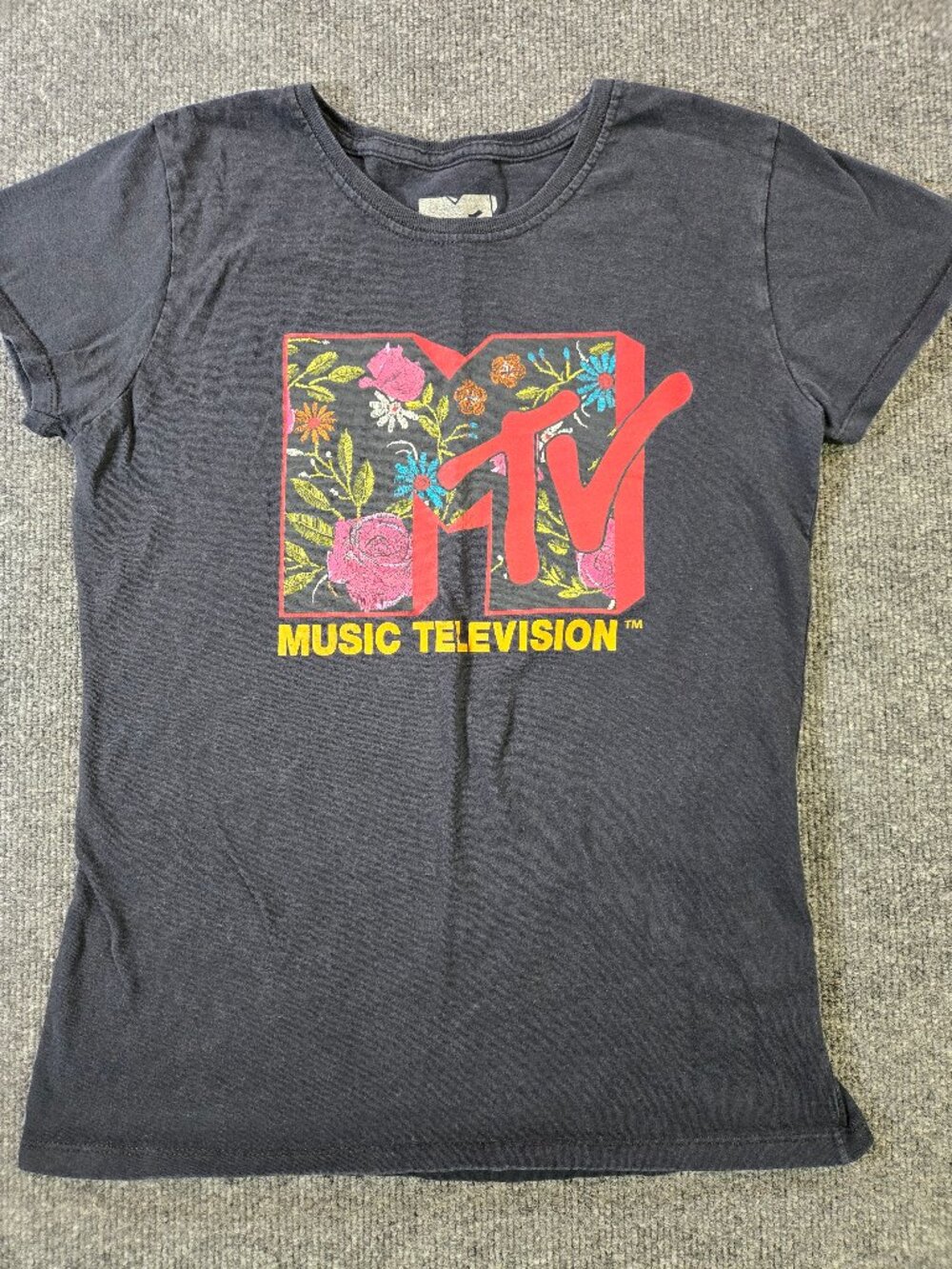 MTV Music Television Floral Logo Graphic T-Shirt Womens M Black Short Sleeve